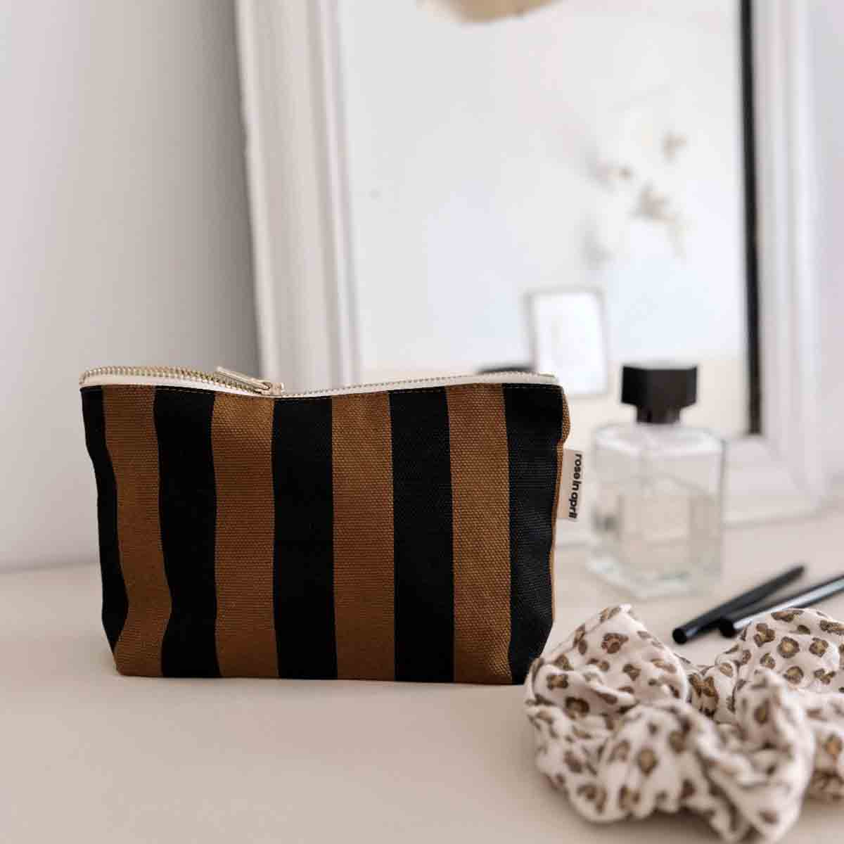 Pouch Large Stripes Cumin/Black