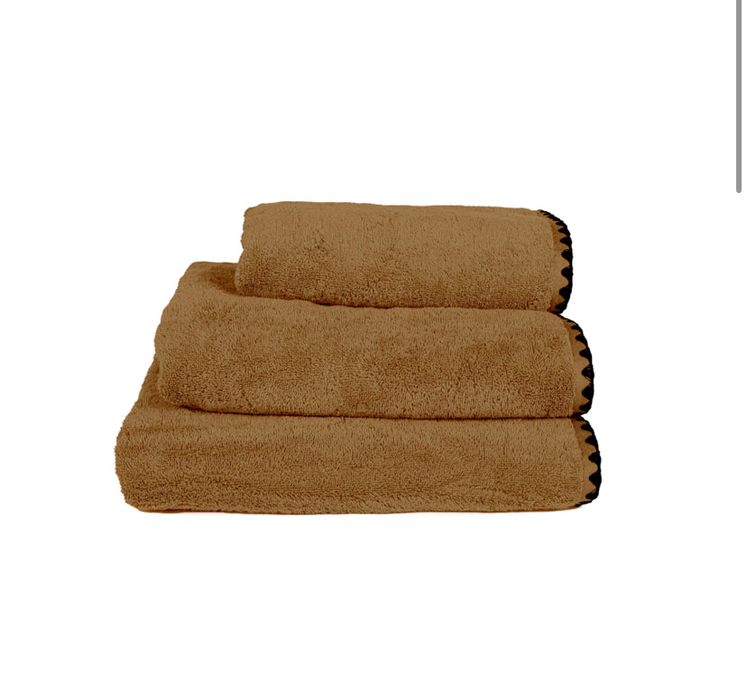 tobacco towels Set of 2 Leaf Tea JUXTAPOSH HOME our luxury terry towels are inspired by the serene palette of our Egyptian cotton bedding and textiles Caspari Tobacco Leaf Paper Guest