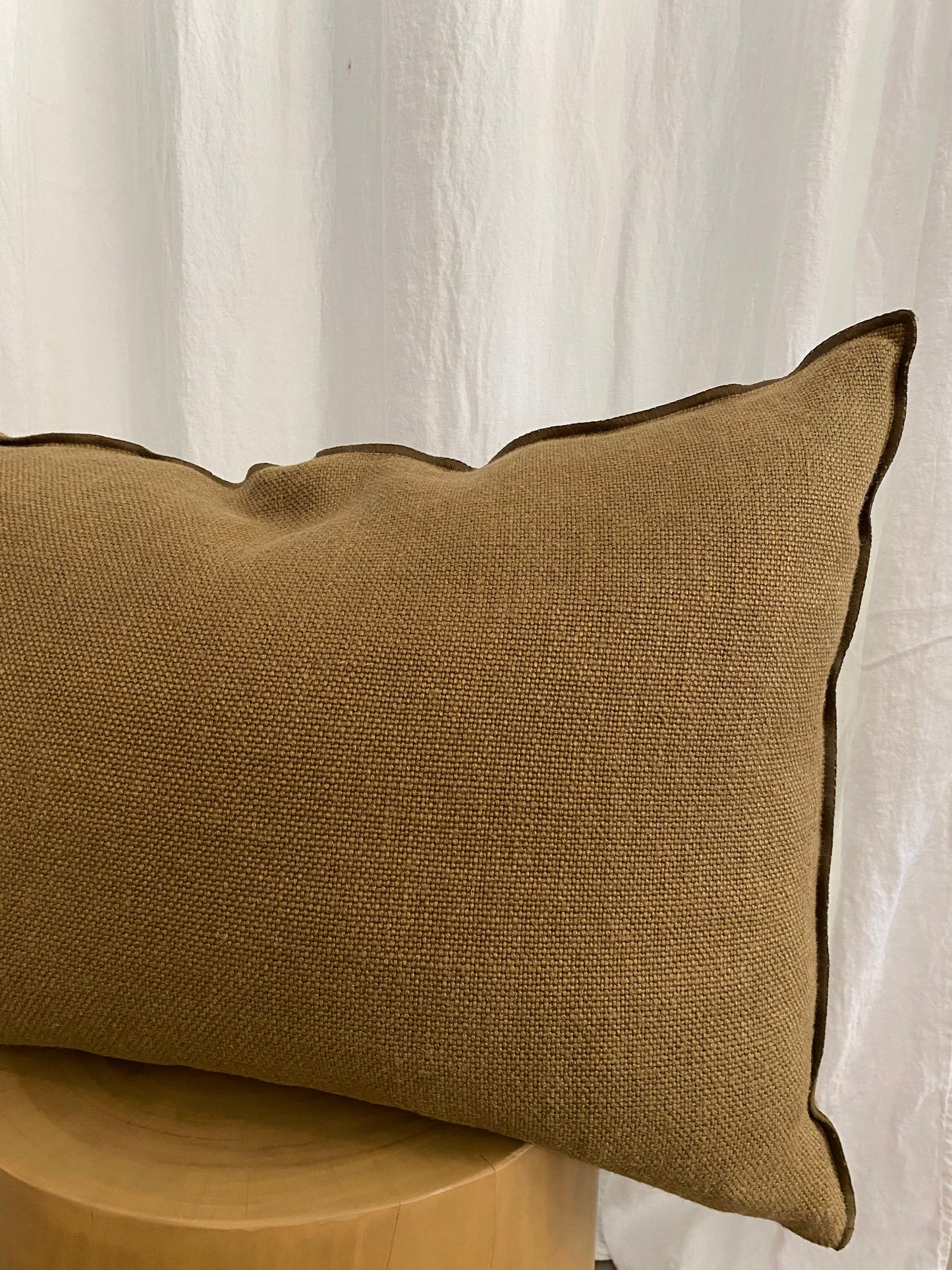 Maison de Vacances Vintage Linen Cushion