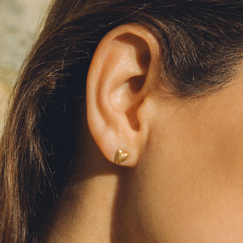 Agapee Cora Stud Earrings