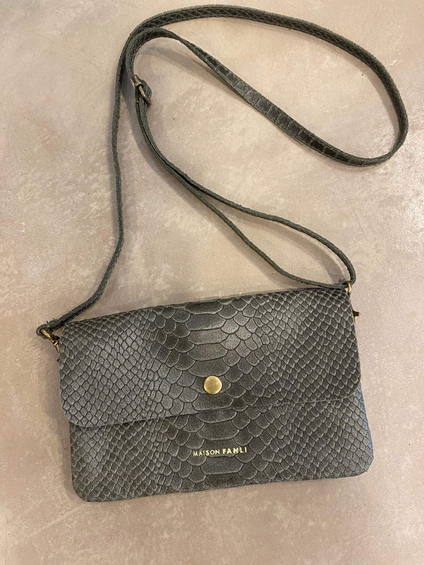 MAISON FANLI Python Flat Pochette Khaki