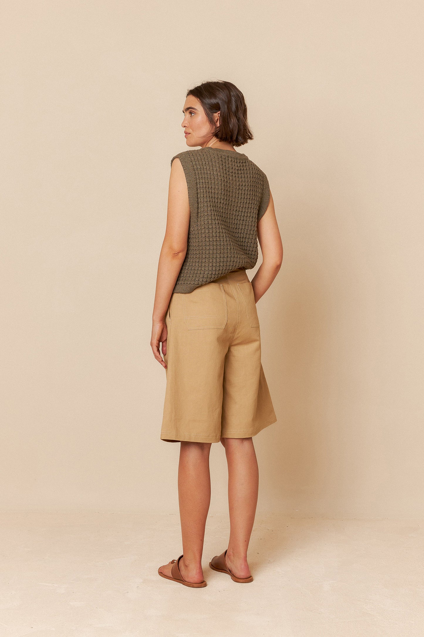 Indi & Cold Bermuda Shorts Sand