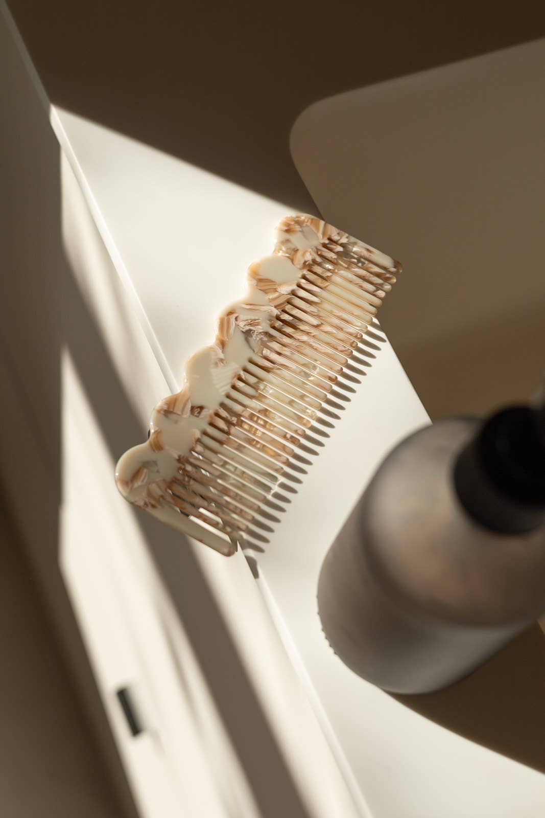Signature comb - Nougat