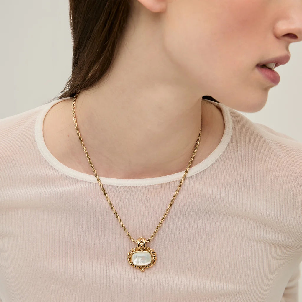 Gas Bijoux Necklace Amarante Mother of Pearl