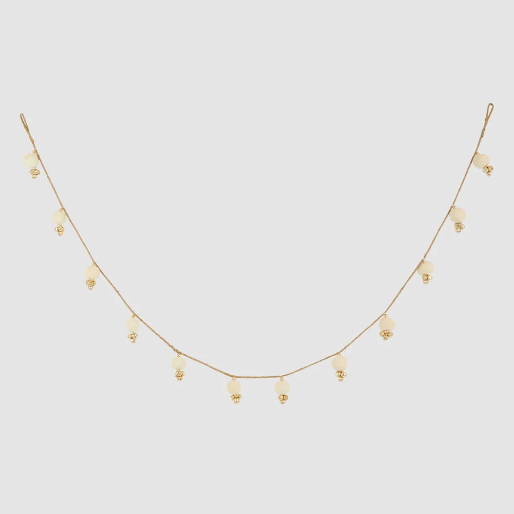Ivoire Pompom Garland