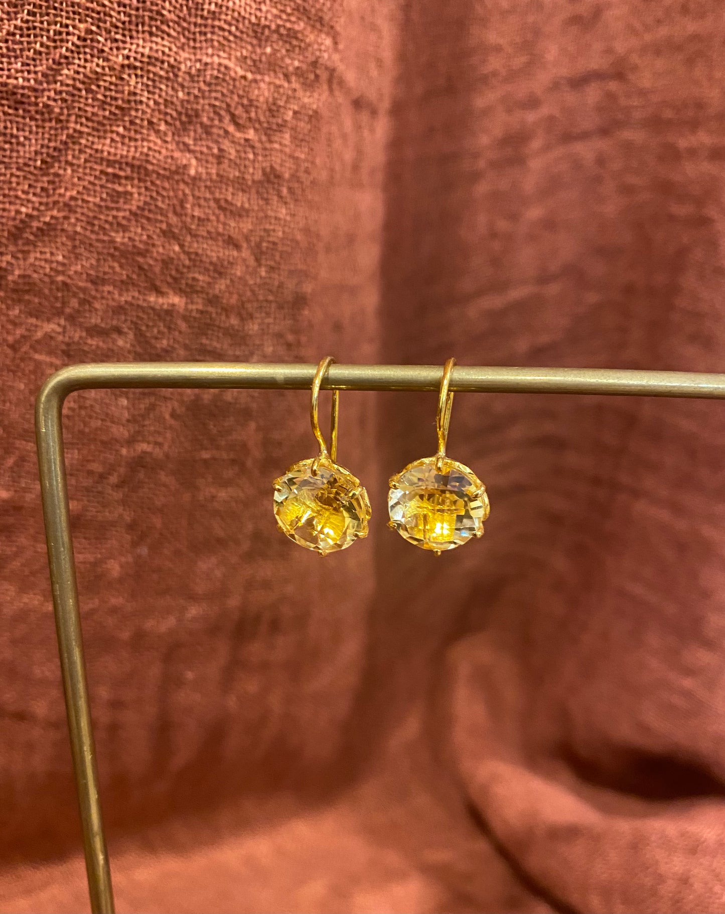 Sleepers Earrings Round Citrine