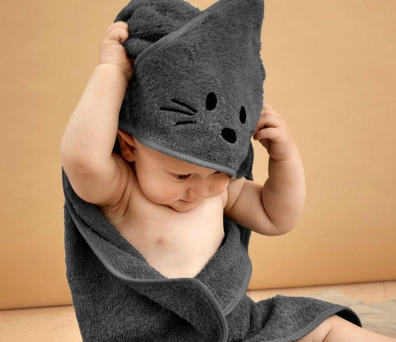 Aki Hooded Baby Towel
