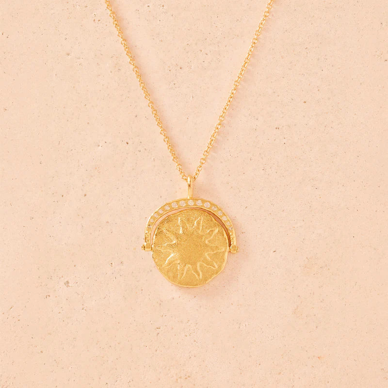 Agapee Sirius Necklace