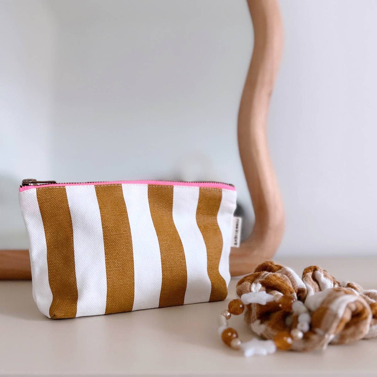 Pouch Large Stripes Ecru/Caramel